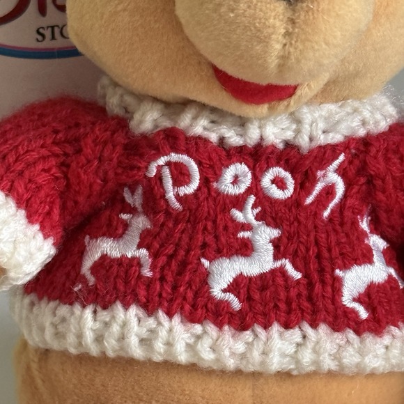 Vintage 1999 Disney Winter Sweater Winnie the Pooh Bear Red Knit Hat Plush T2 - Picture 7 of 15